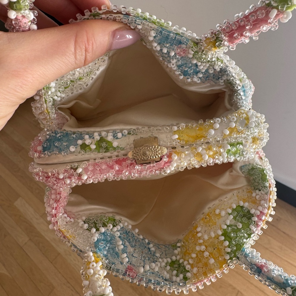 Vintage Beaded Floral Mini hang Bag - White/Pink/Yellow - Picture 2 of 6